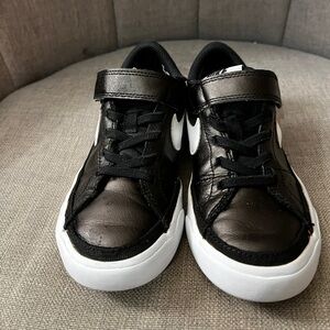 Nike Kids Black Sneakers